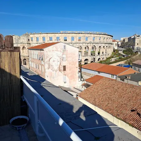 Terrace Dream View Over Amphitheatre Appartement Pula