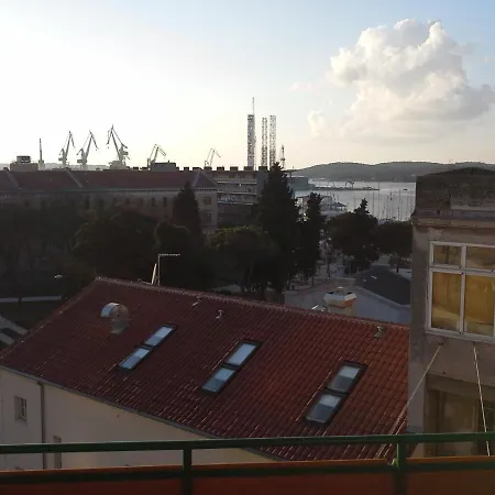 Terrace Dream View Over Amphitheatre *